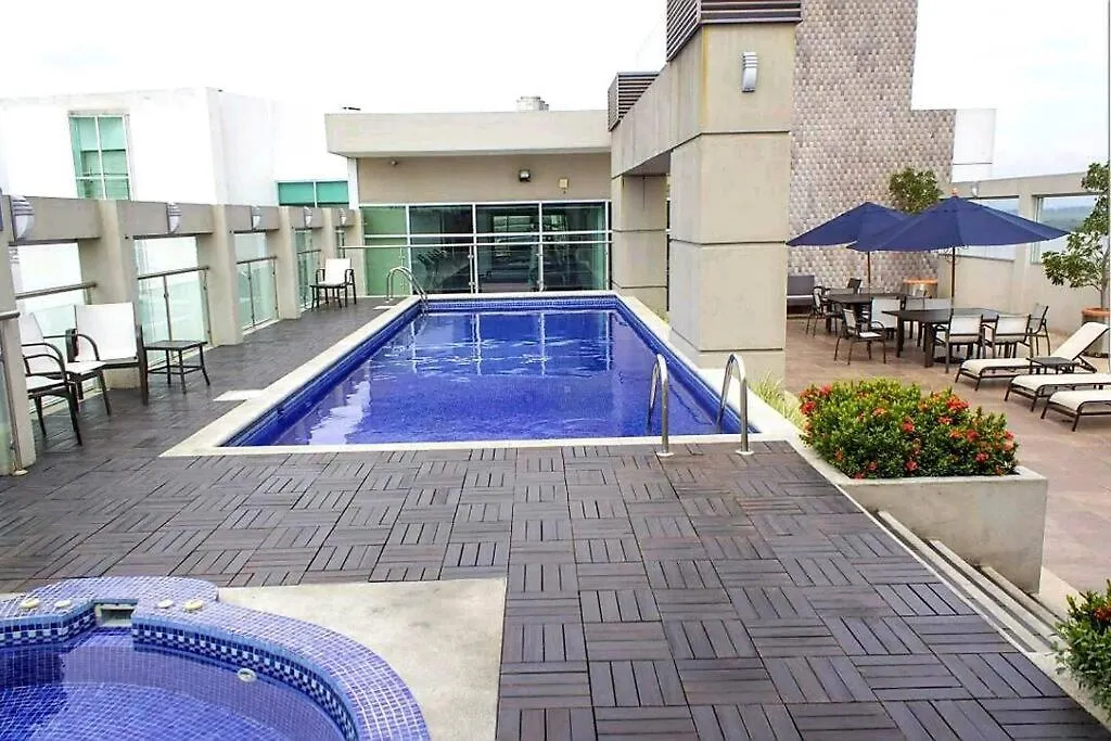 Ecusuites Family Riverfront 1 Best View Santa Ana Airport 과야킬