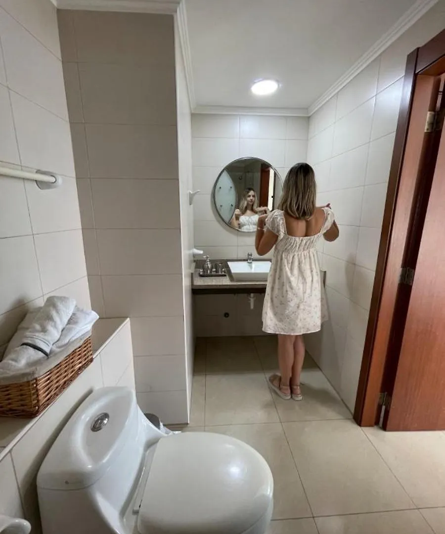 아파트 Ecusuites Family Riverfront 1 Best View Santa Ana Airport 과야킬